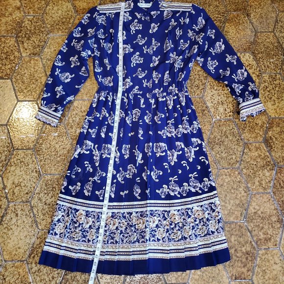 VINTAGE DRAPERS & DAMONS Cottage Core Blue FLORAL Pleated DRESS Long Sleeve SZ M - Picture 11 of 16